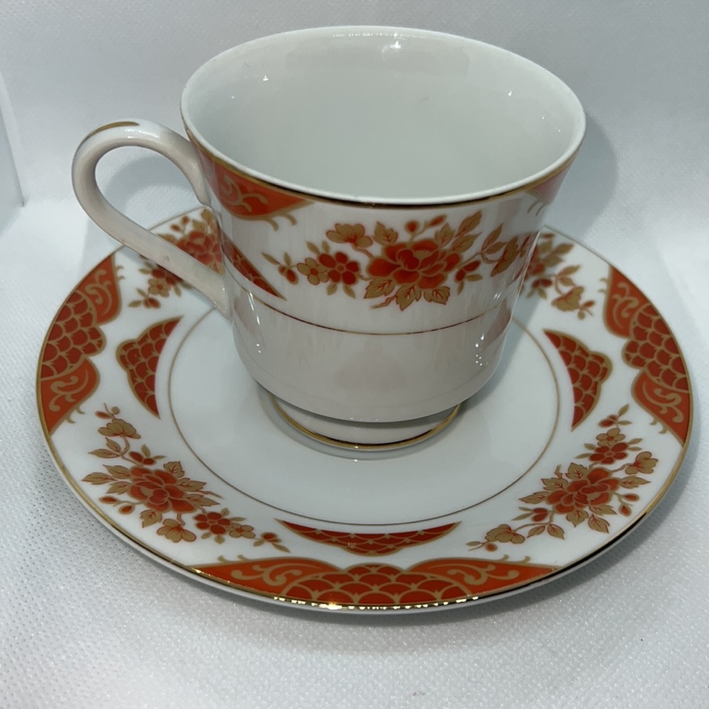 MIKASA EMPRESS FOOTED TEACUP AND SAUCER FINE CHINE VINTAGE L6009 - Picture 6 of 16
